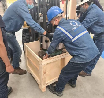 Empaque y embalaje de maquinaria industrial